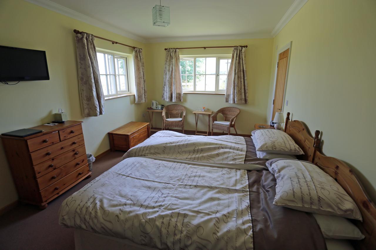 Redlands Farm Bed & Breakfast Stanwick  외부 사진